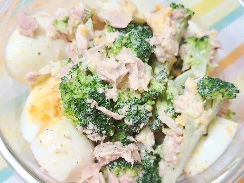 たんぱく質たっぷり♪ブロッコリーとゆで卵のサラダ